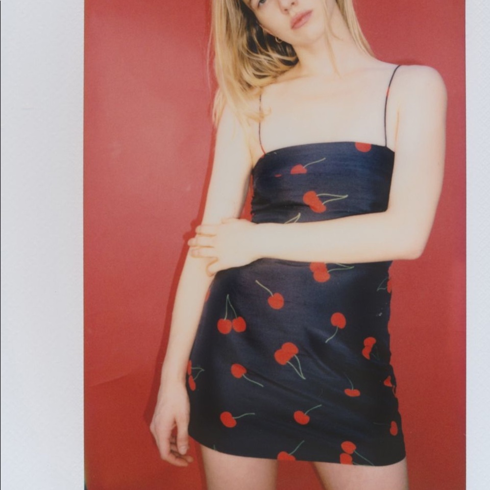Réalisation Par The Christy Wild Cherry Dress